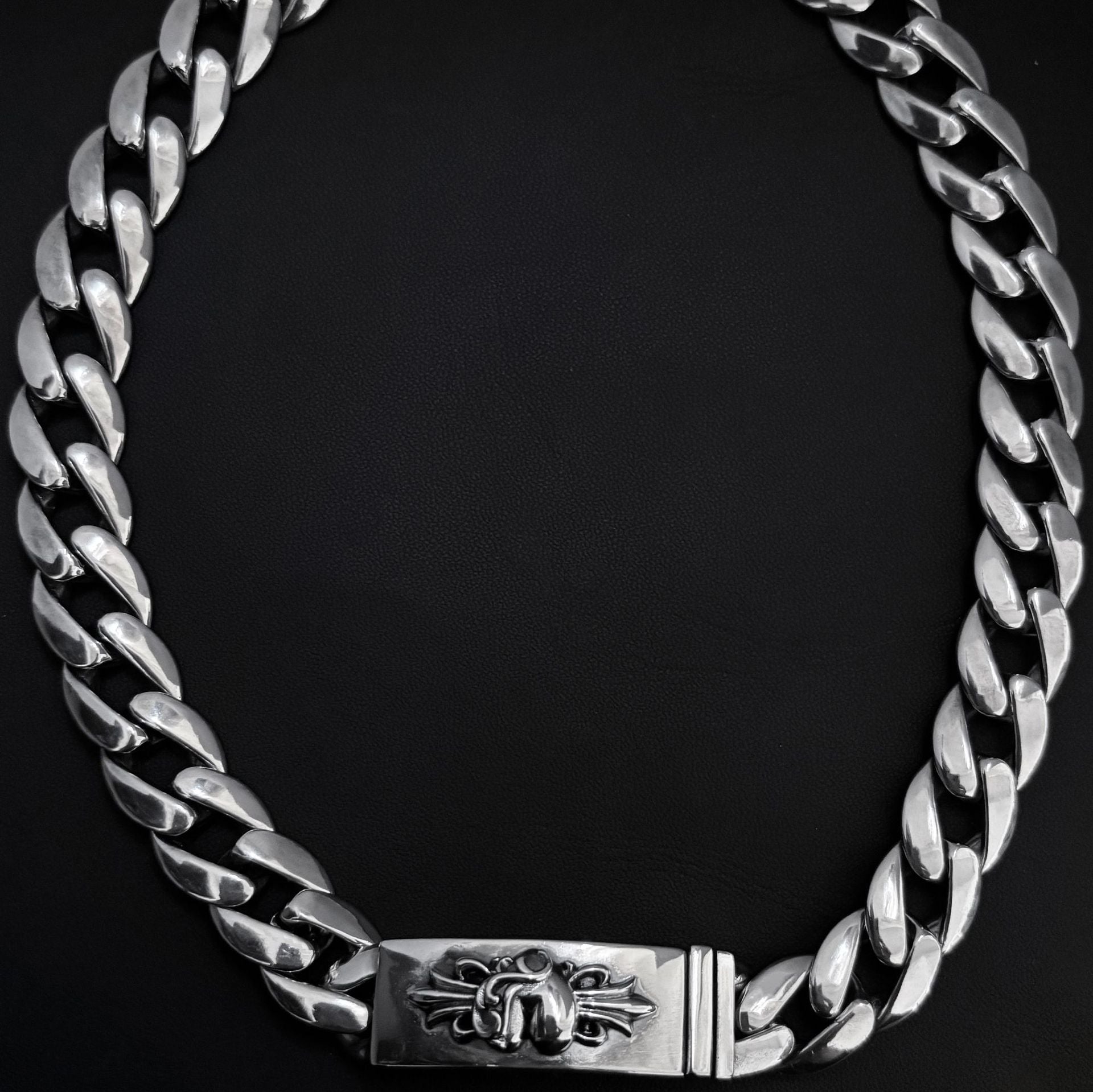 Thick Sword Cross Flower Hip-Hop Necklace